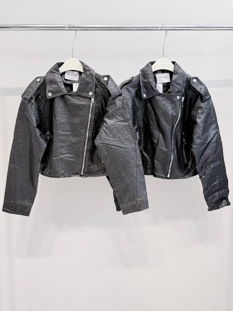 I010 - CAMP CROCODILE