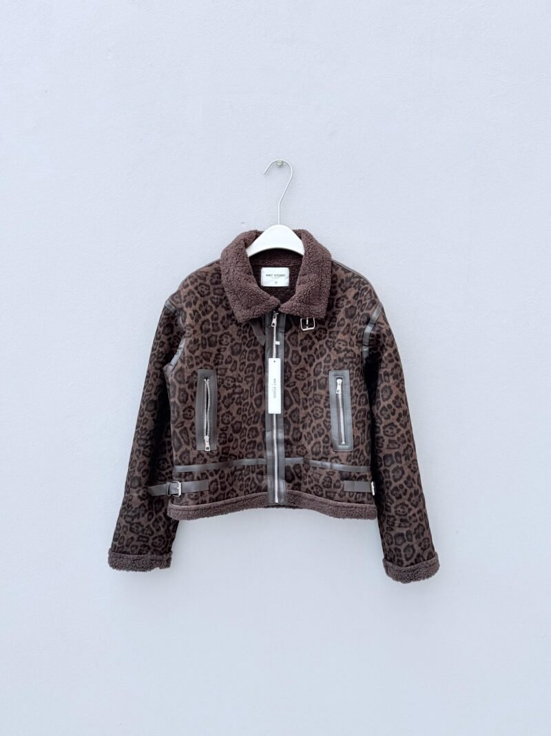 i086 - CAMP LEOPARDO CORTO