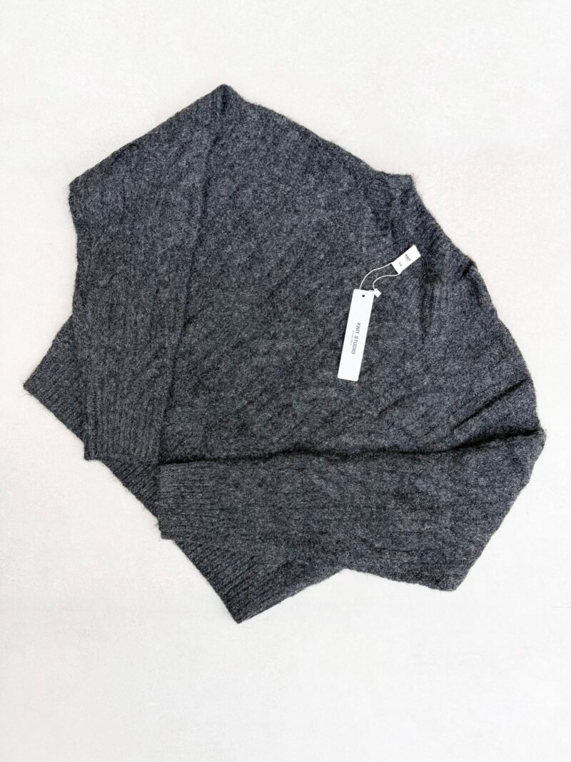 I008 - Sweater trenza