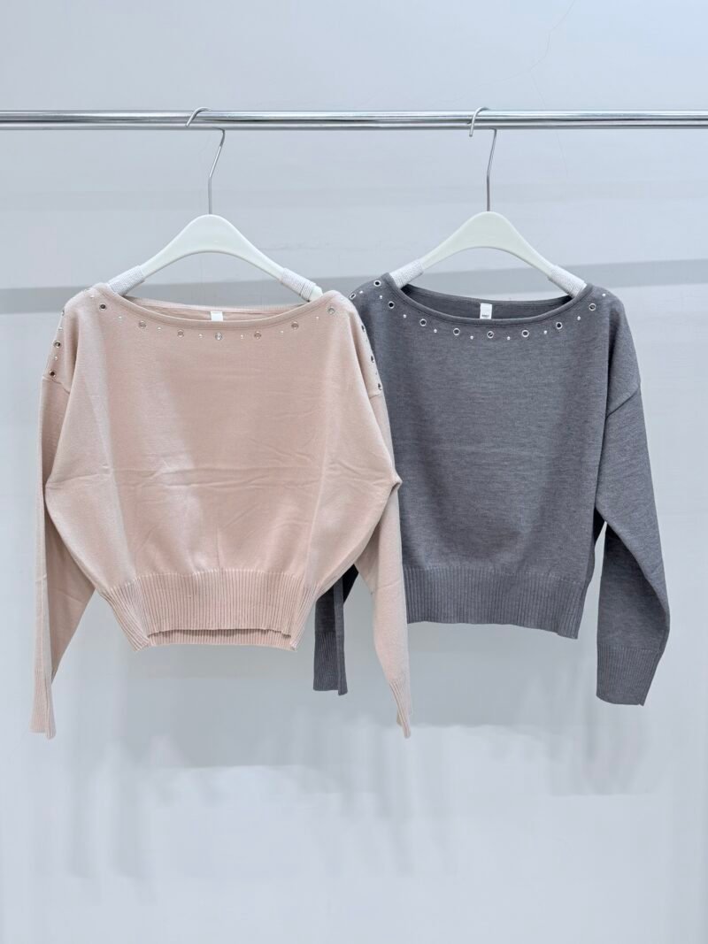 I101 - OFF SHOULDER TACHAS