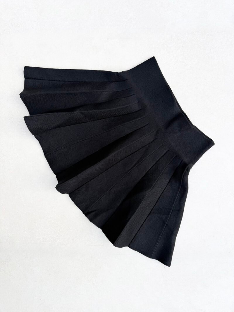 I104 - Pollera