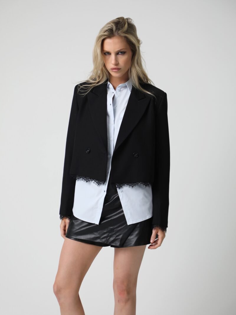 V038 - Blazer puntilla