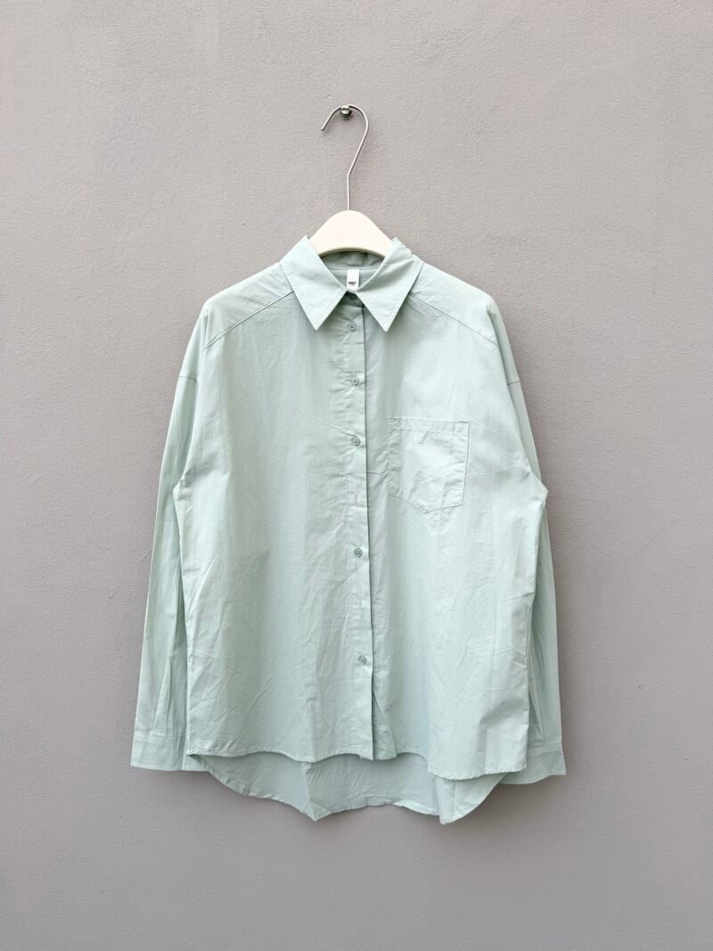 M088 - Camisa oversized c/bolsillo
