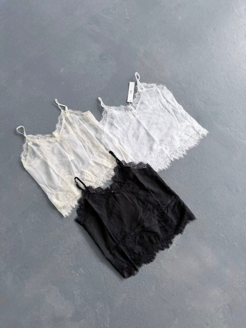V159 - Musculosa c/puntillas