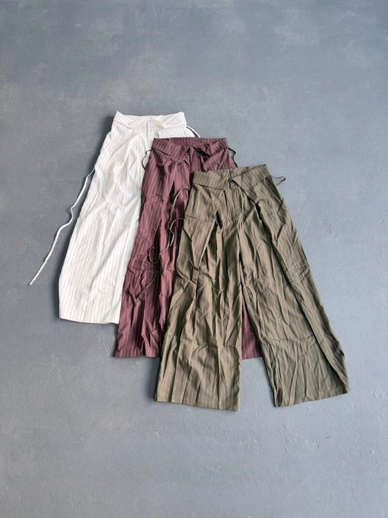V237 - Pantalon rayado