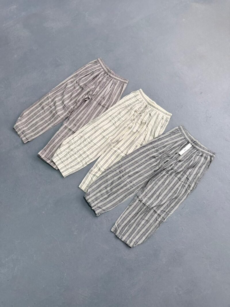 V194 - Pantalon rayado c/tiras