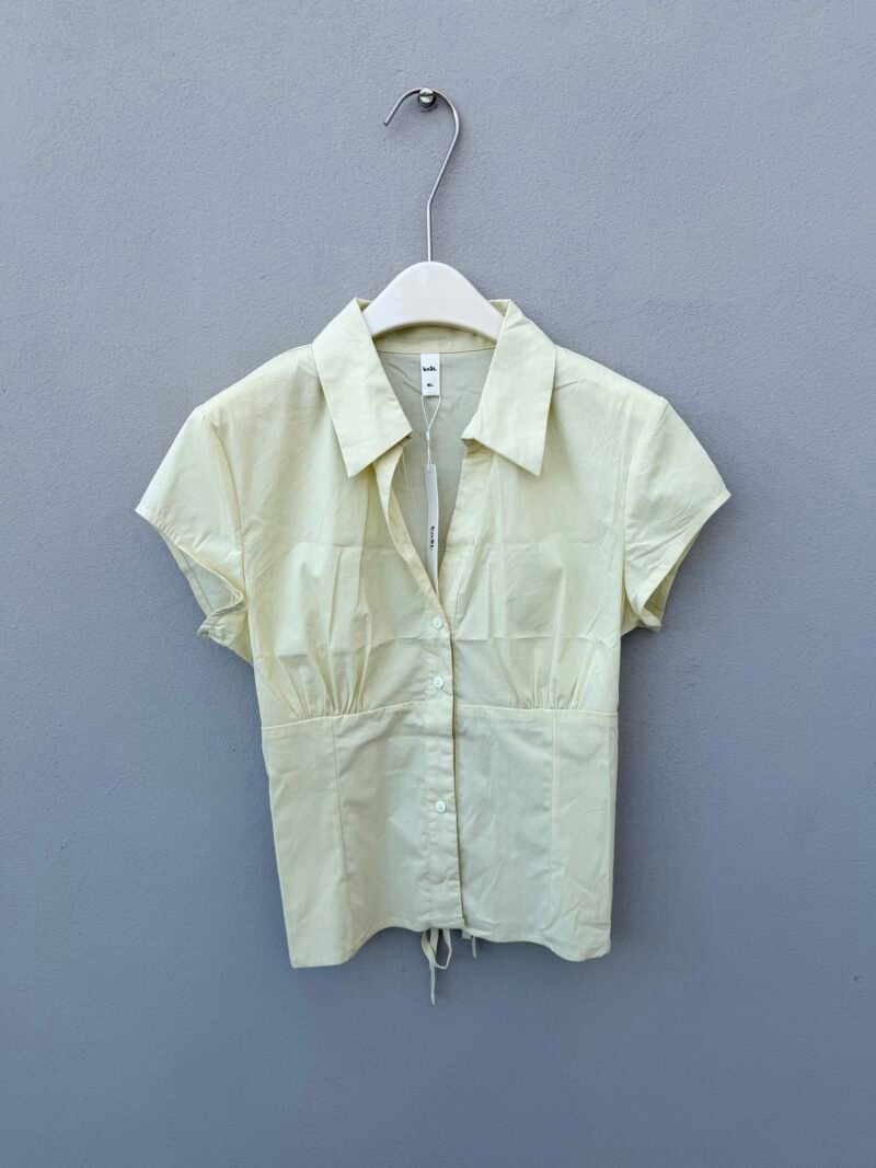 V065 - Camisa m/corta c/tiras