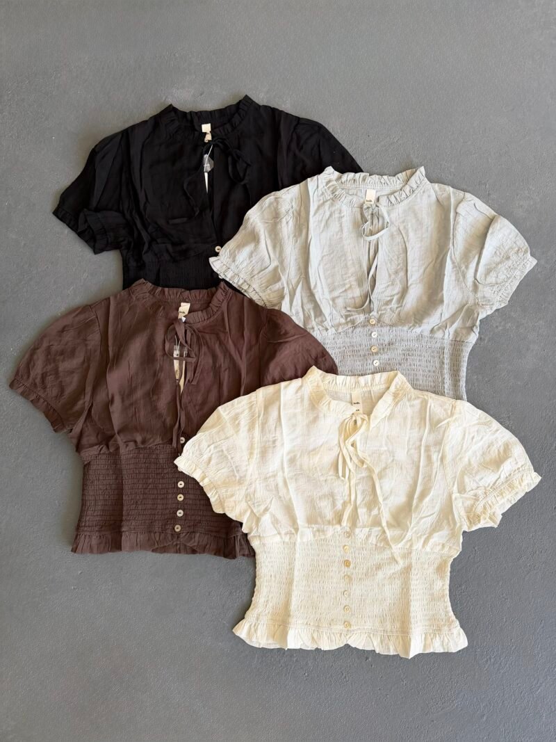 V097 - Blusa m/corta botones fruncido
