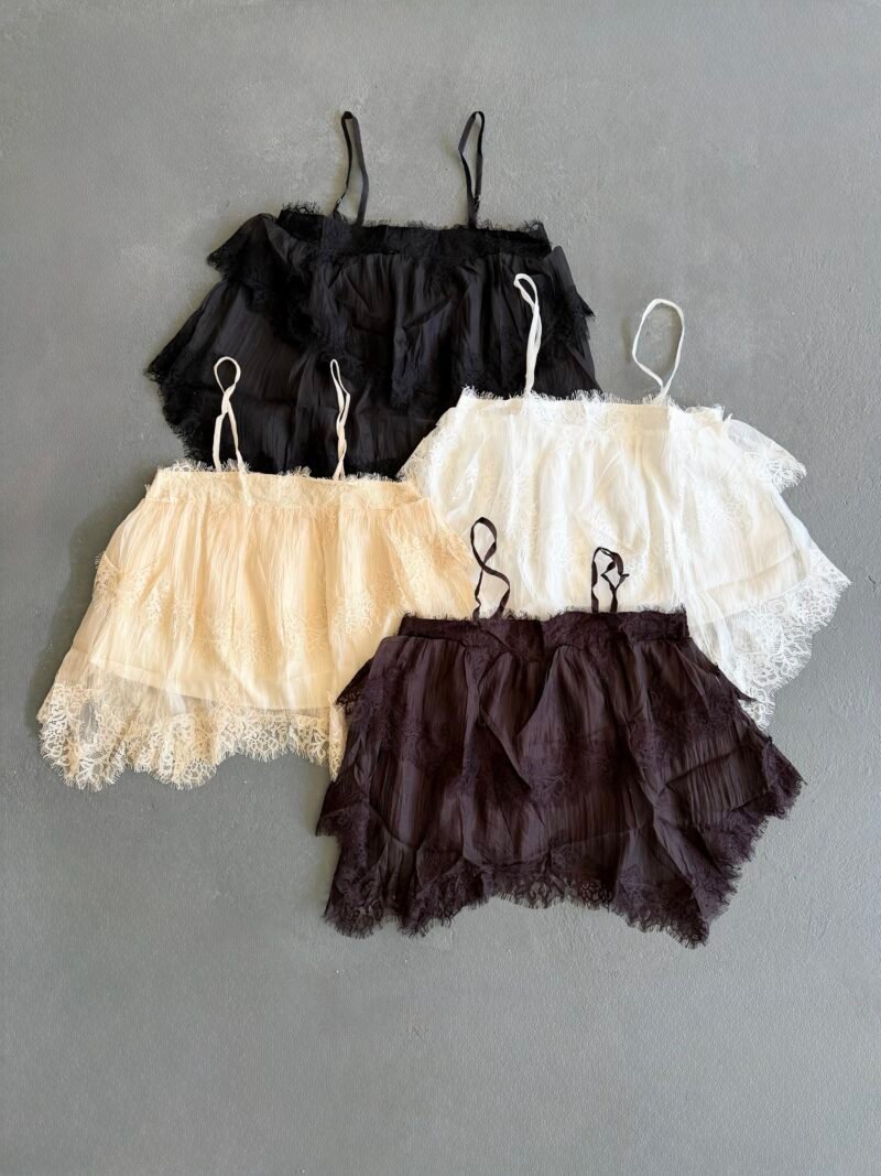 V096 - Musculosa c/puntillas